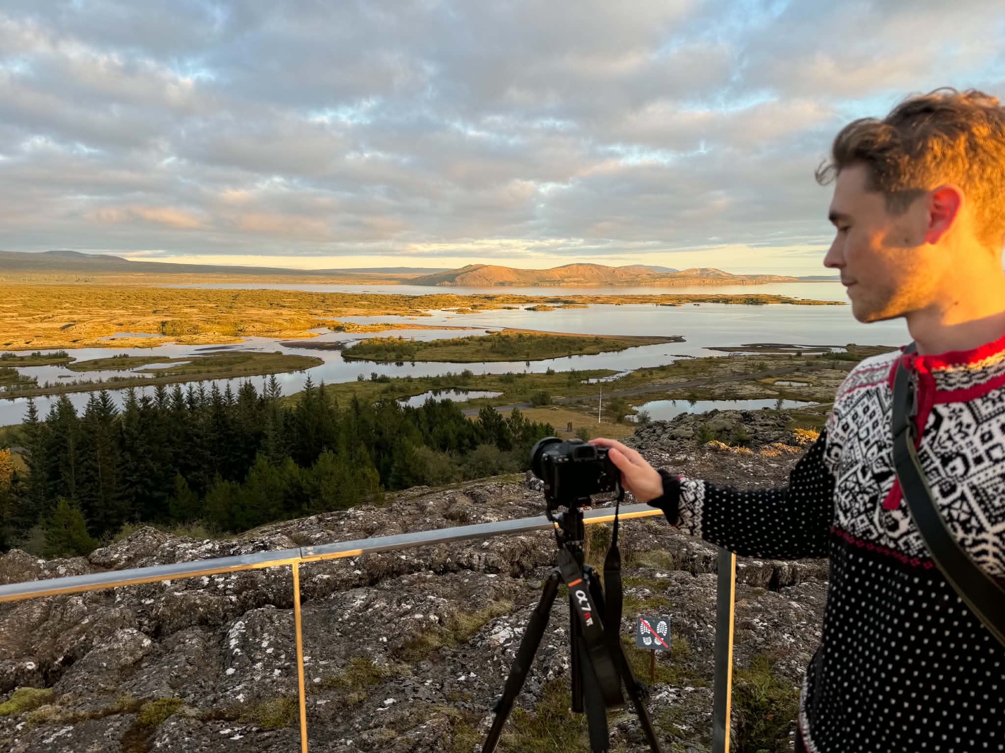 Evening light over Þingvellir